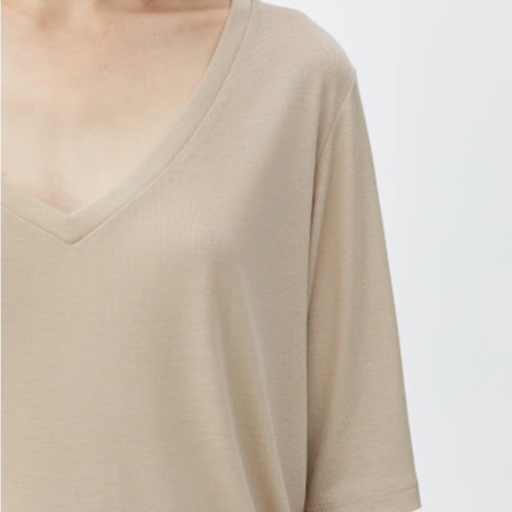 NWT Arket beige top size medium